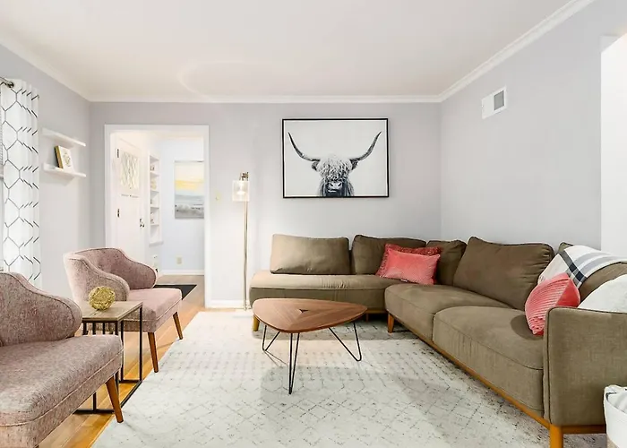 Holiday home Bexley Family Friendly ★ King Bed ★ Staycation Columbus